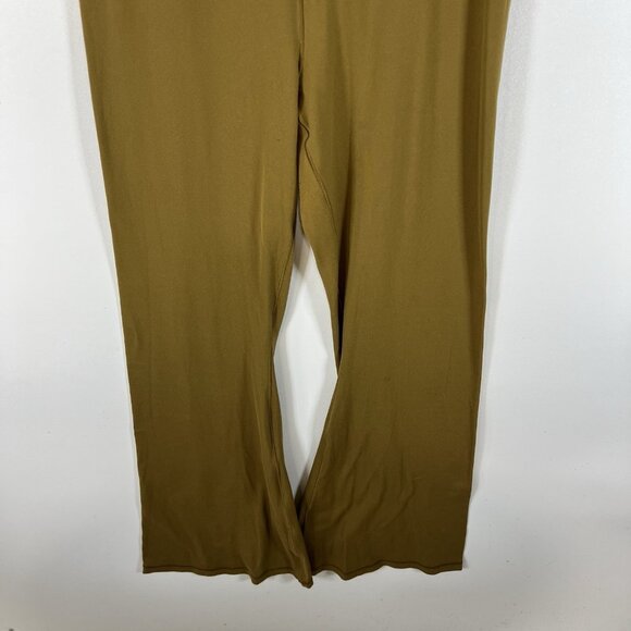 OFFLINE By Aerie Real Me High Waisted Crossover Flare Legging Size Large - Picture 4 of 7